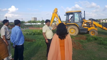 government land captured by former minister gayatri in lucknow