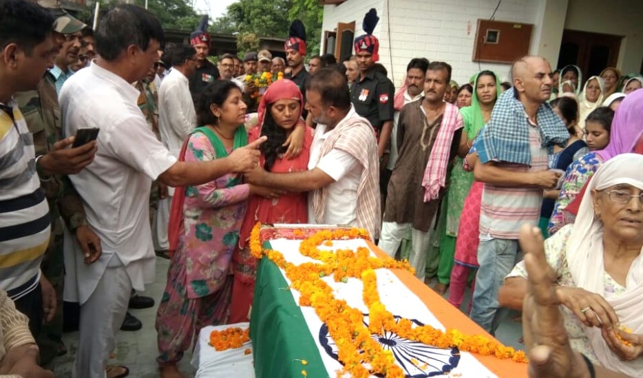 Himachali Martyr Shashi Kumar Cremation at Hamirpur.
