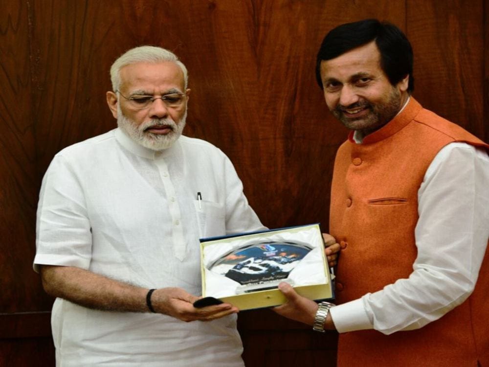 prakash pant meeting with prime minister narendra modi