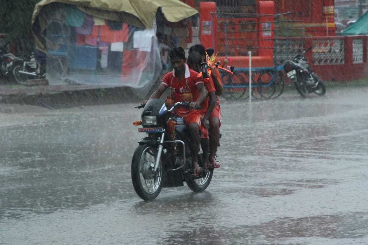 Monsoon rains of relief in Varanasi after the fierce heat