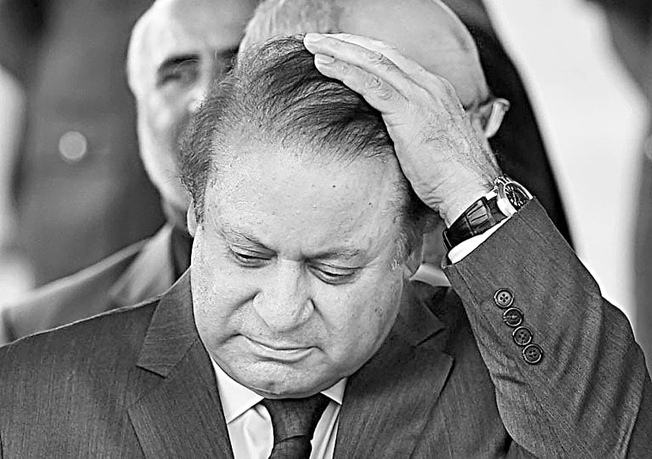 Nawaz government in Danger