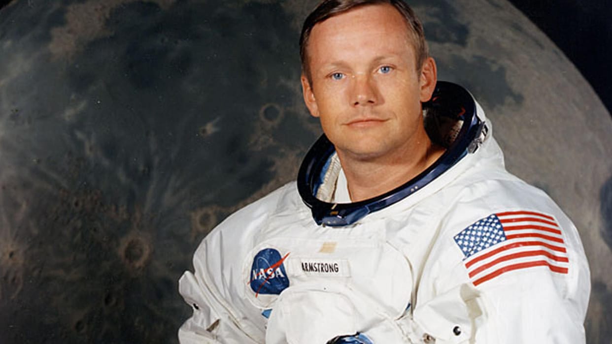 Neil Armstrong’s bag sells for $1.8 million