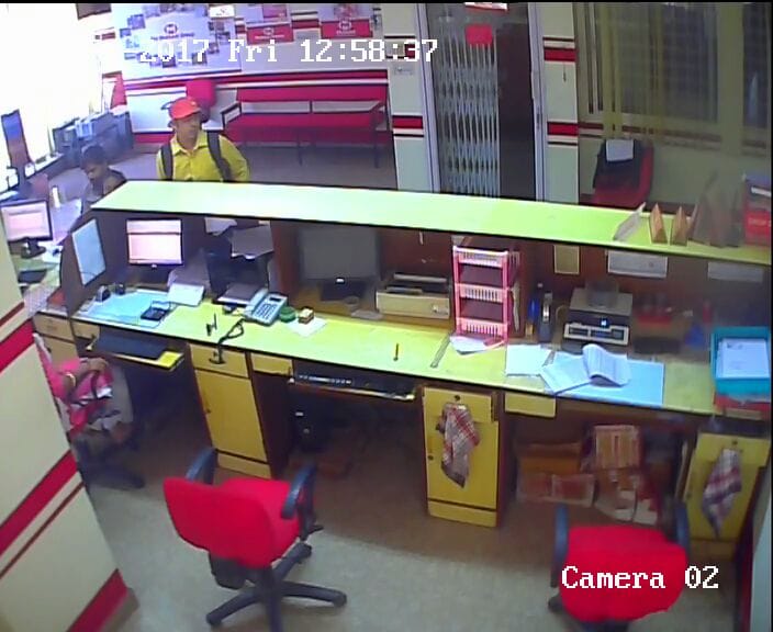 The manager said, "I am a heart patient, the robbers said - drinking water