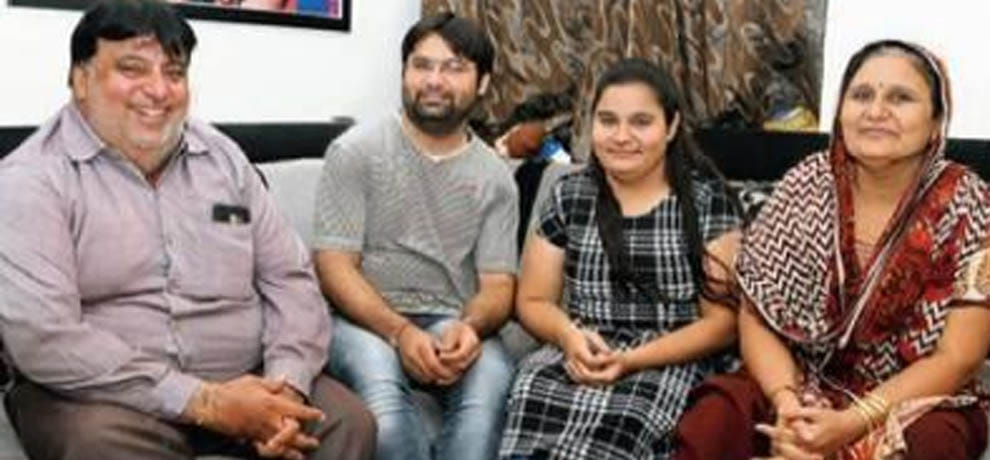 Gujarat: one hundred fourteen Pakistani citizens granted Indian citizenship 