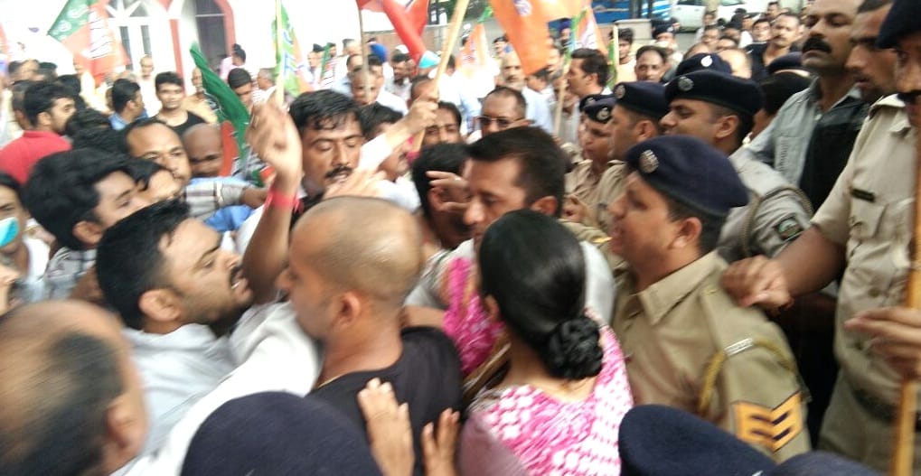 BJP Protest in Himachal on Kotkhai gangrape and murder case.