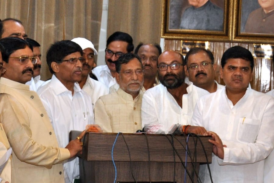 opposition alleged Yogi government for threatening in Uttar Pradesh.