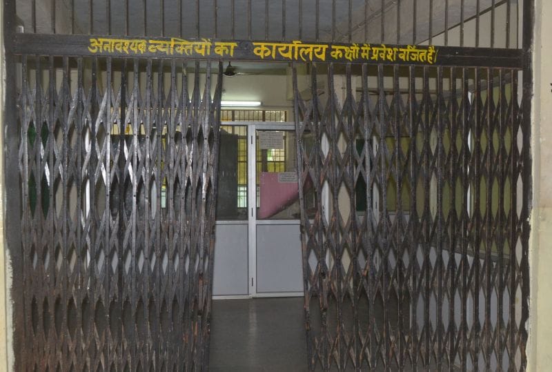 एआरटीओ दफ्तर में दलालों पर नजर रखेंगे कैमरे