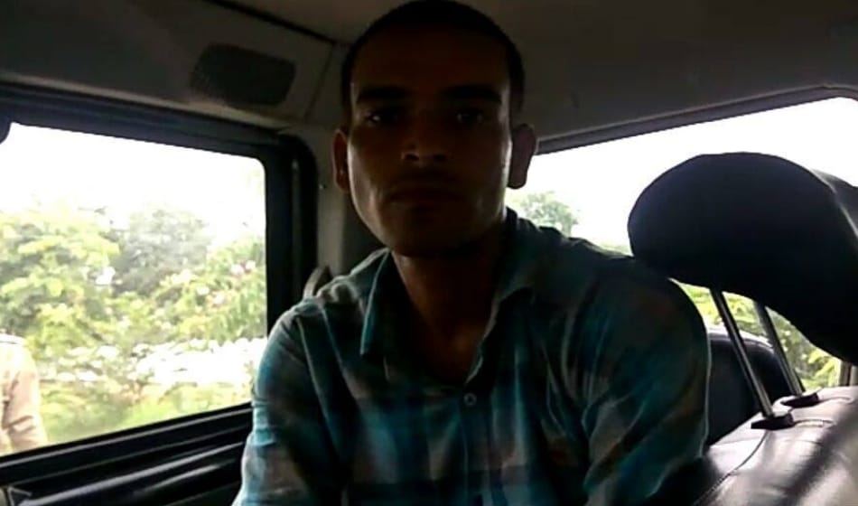 encounter between up police and crooks, 3 arrested are accused of 16 lakh loot done on 17 july