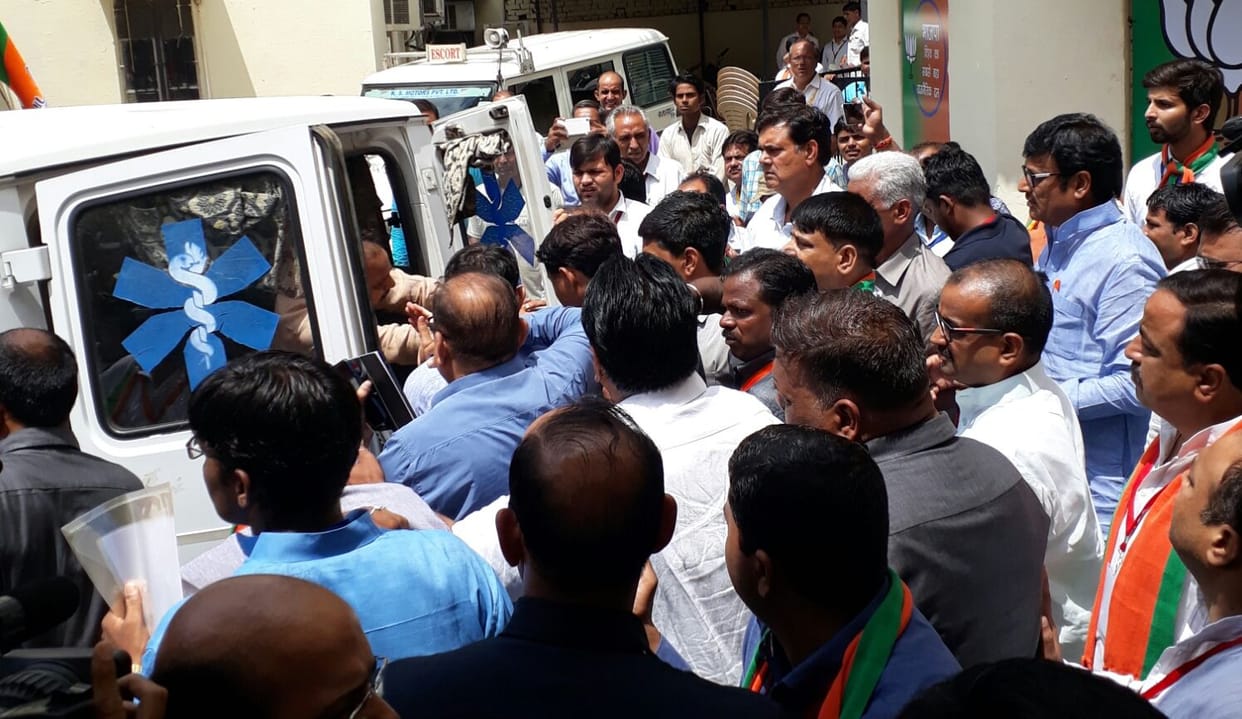 Sanwar Lal Jat On  Ventilator