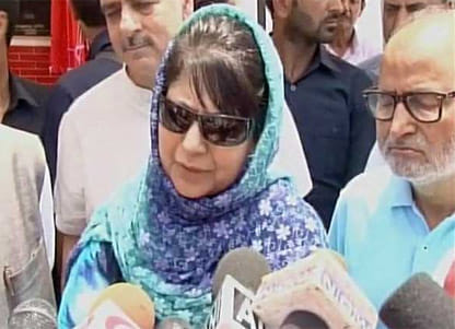 Mufti's Abdullah overturned Kashmir will become Syria by mid-term negotiation