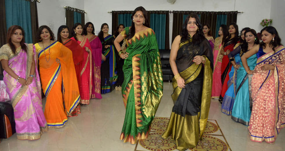 see the photos of mrs banaras contest ramp walk
