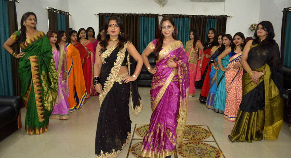 see the photos of mrs banaras contest ramp walk