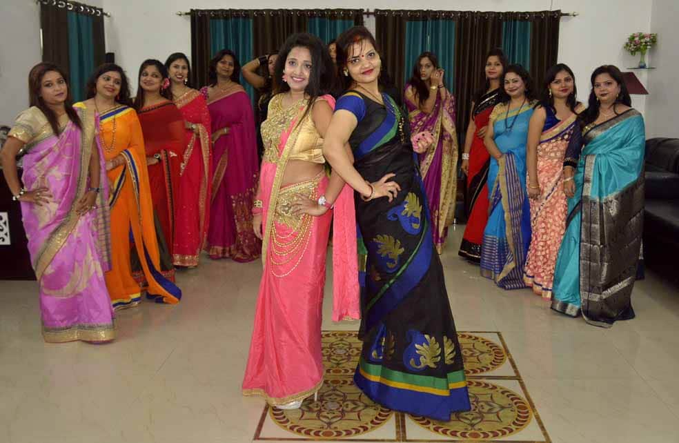 see the photos of mrs banaras contest ramp walk