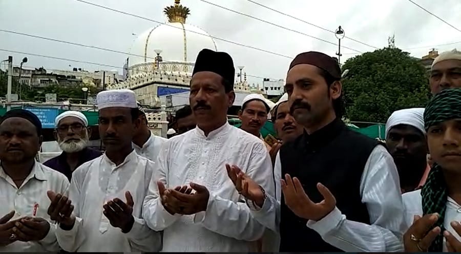 prayers offers for good health of Sanwar Lal Jat