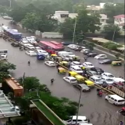 People Are Troubled Due To Heavy Rain fall In Gujarat and Mumbai 