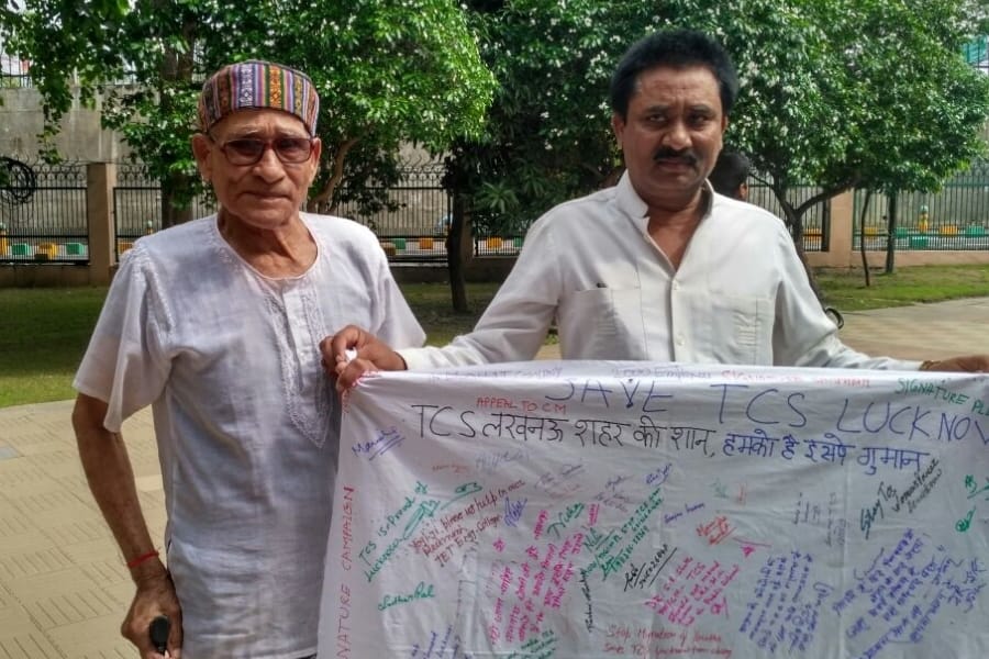  IT professionals signature campaign to save TCS Lucknow.