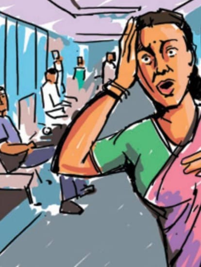  Foreign tourists face teasing in mirzapur