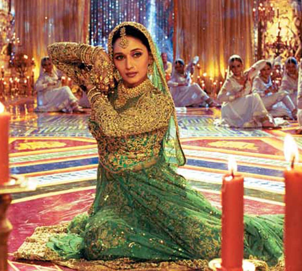 bollywood hero heroine costume after shooting