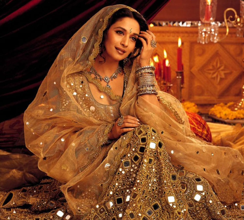 bollywood hero heroine costume after shooting