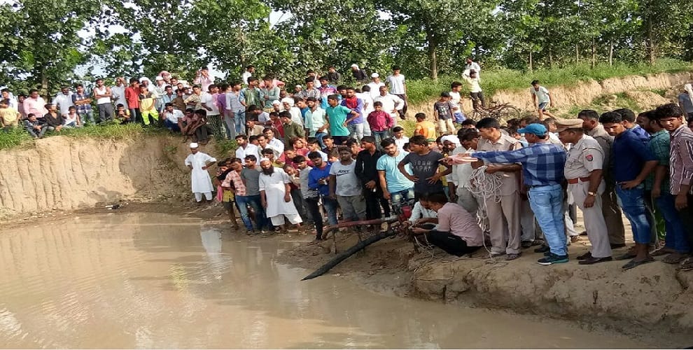 Two brothers died after drowning in the pit, kohram in family