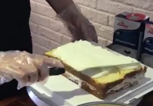 this cake dispenses money like ATM