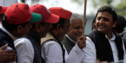 Akhilesh Yadav group wants action against Mulayam singh and shivpal yadav