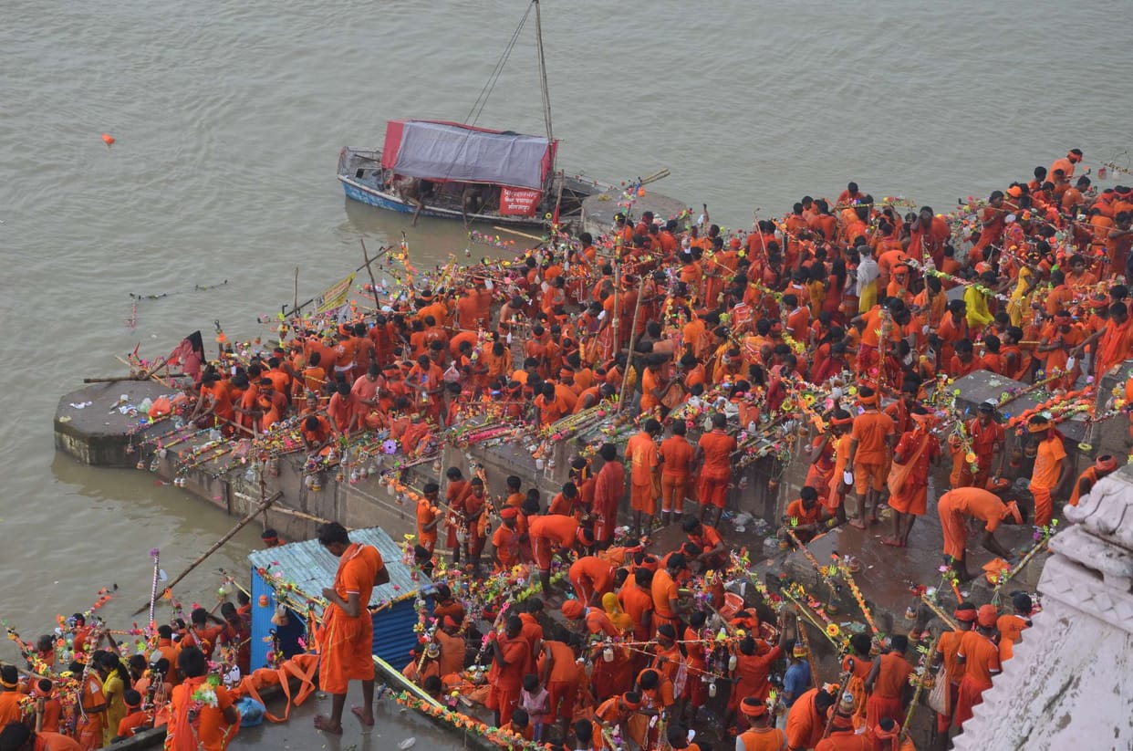 Bariyaghat Ganjayman with the sound of Bol-bomb