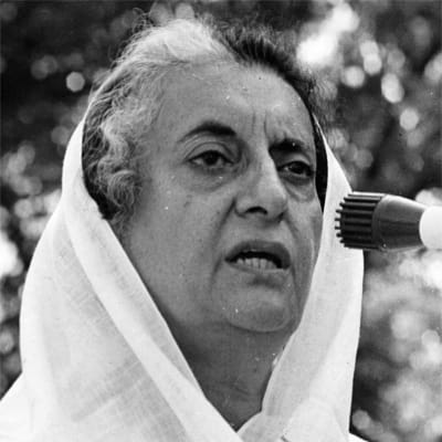 Indira Gandhi had continued to speak even on the nose break