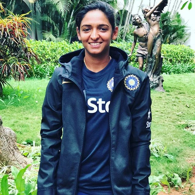 indian cricketer harmanpreet kaur dismissed from dsp post due to fake degree
