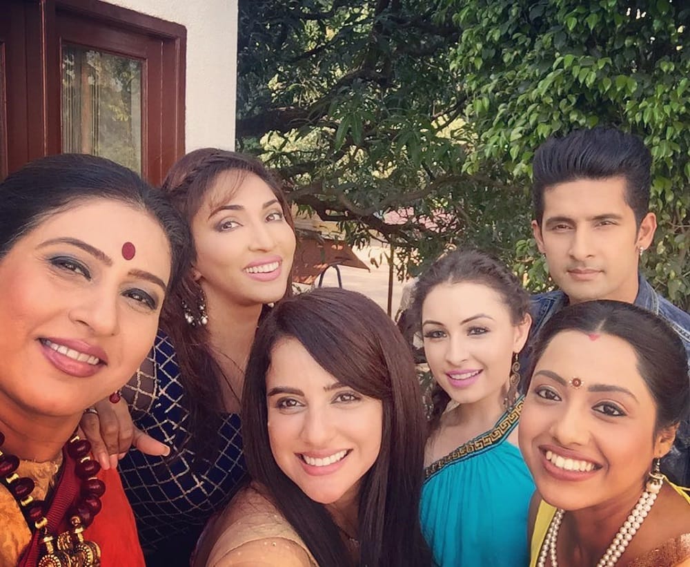jamai raja actress Sara Arfeen Khan complain about producer for not getting fees