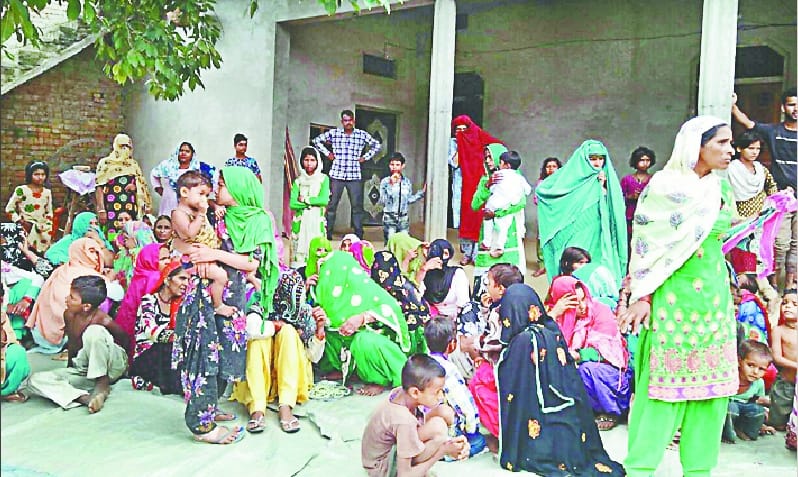 Woman shot dead in Paldi