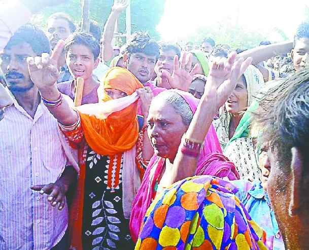 Ambedkar's statue damaged, commotion