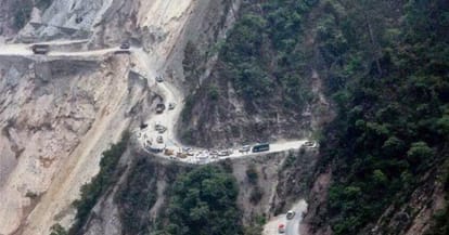 badrinath highway block due to heavy rain again