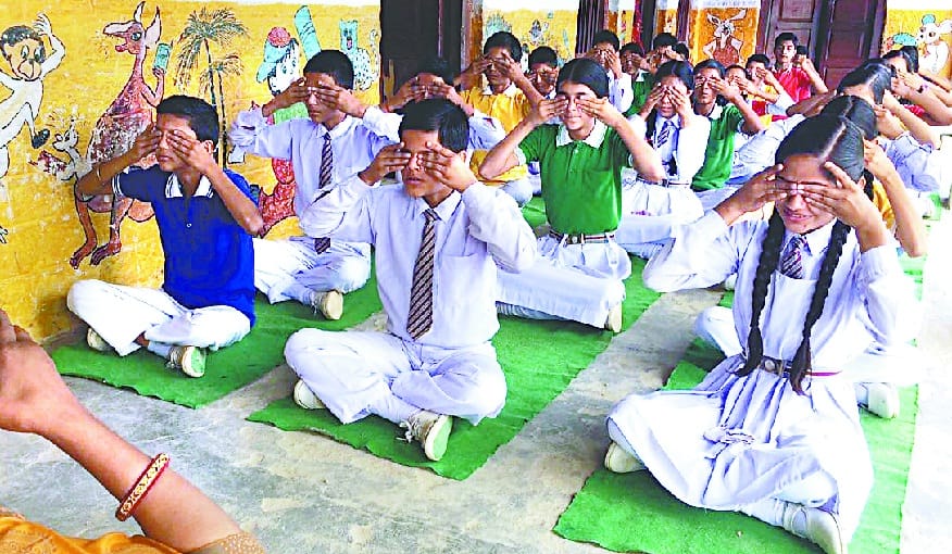 Teach Children to Eat Yoga
