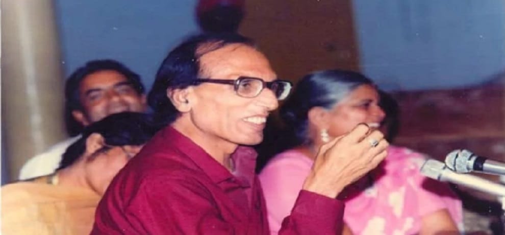Popular Shayer Padmshri Dr Bashir Badr; A Most Popular Shayer - Amar Ujala Kavya ...