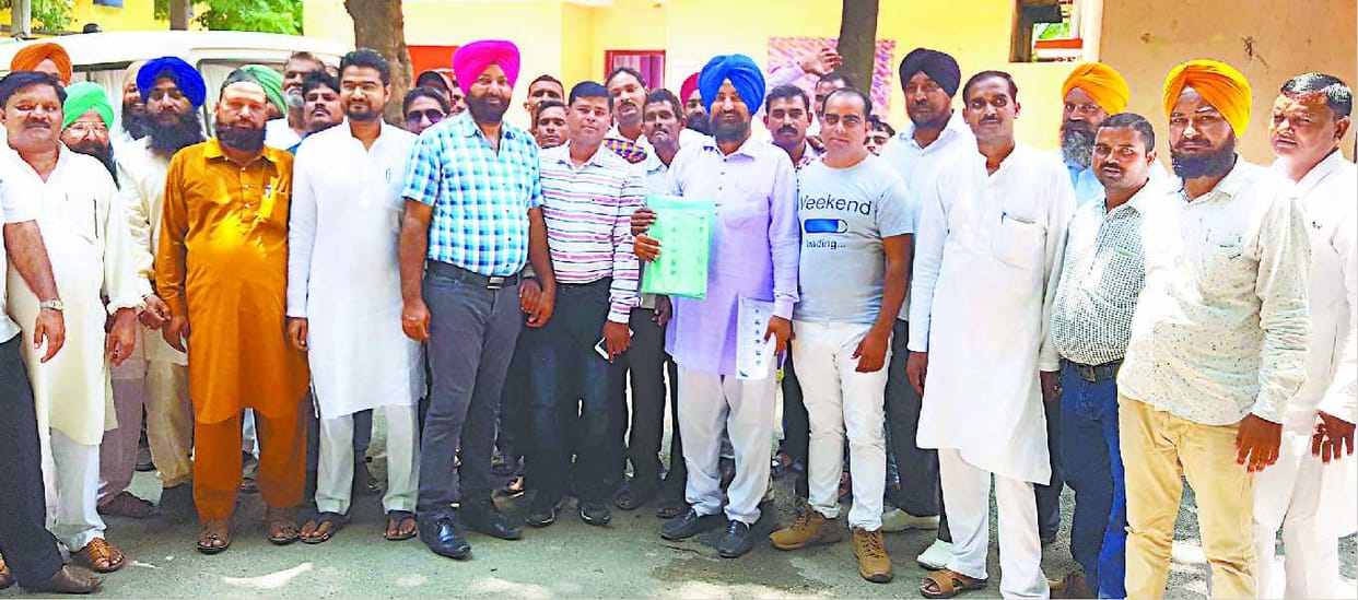 Against the Amaria block chief, came the no confidence motion