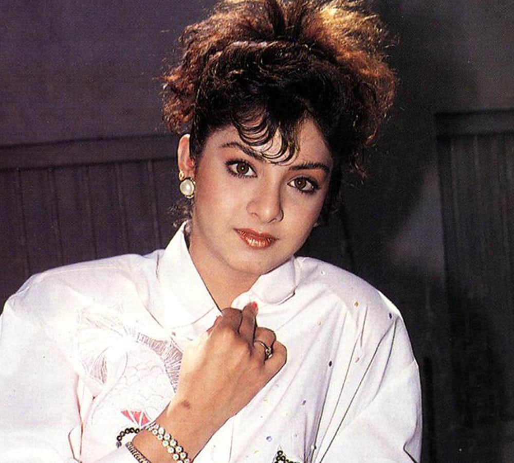 Divya Bharti was cast as female lead for 'Mohra', post her death Raveena Tandon was signed