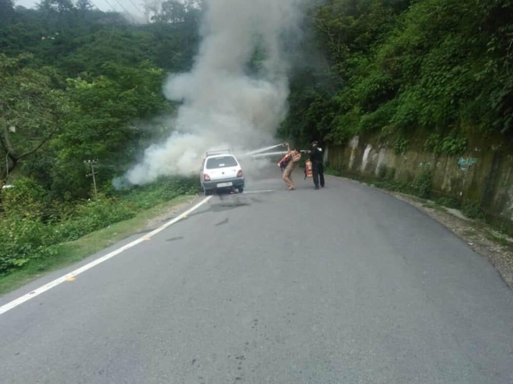 car caught fire during going to attend marriage in dehradun