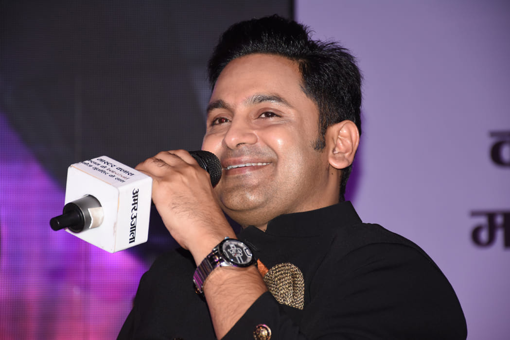 manoj muntashir says about amitabh bachchan