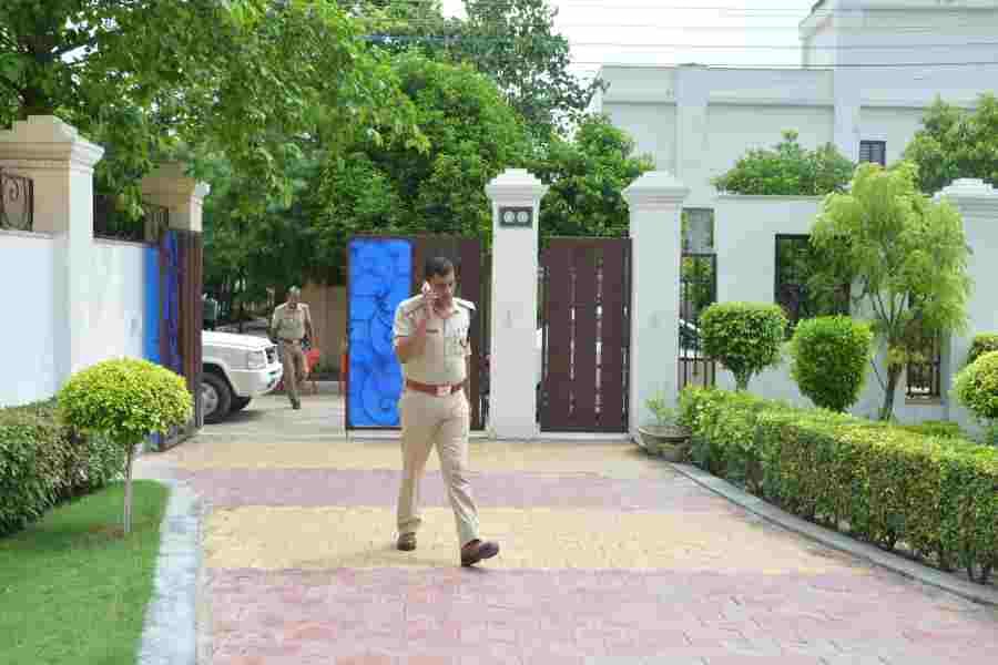 firozabad businessman car found in aligarh