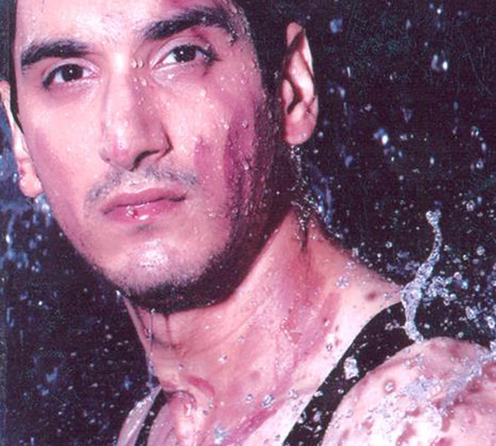 Shahrokh Bharucha and Aamir Khan's co-star of 'Hum Hain Rahi Pyar Ke' manager in Australia