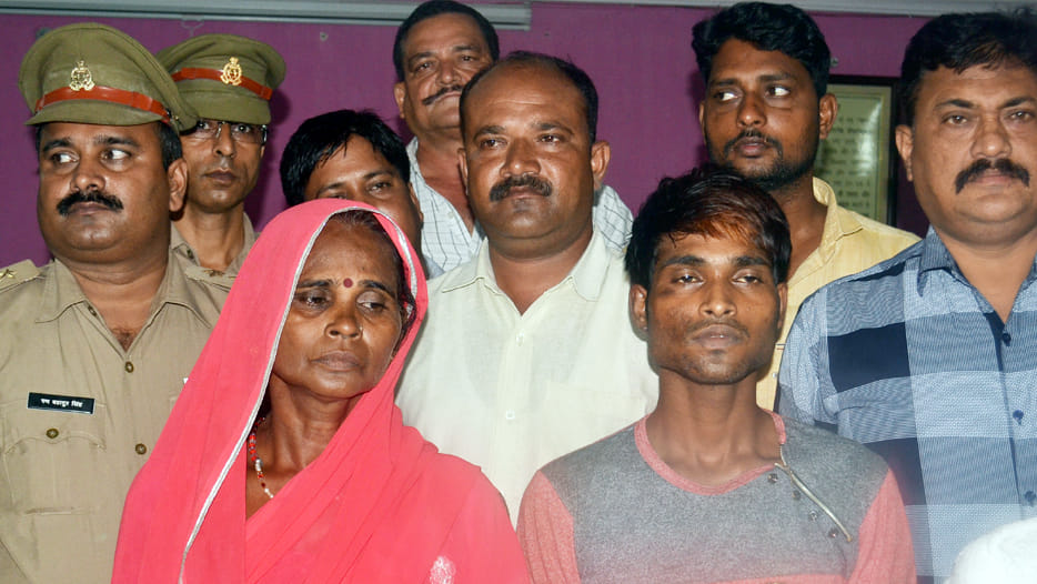 twenty five lakhs were theft do not know how to count 