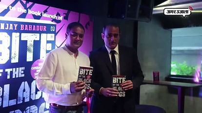 Actor akshaye khanna launched Bite of the black dogs book based on jawan lives 