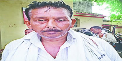 Tampering with a resting student in rest room, bus drivers ran