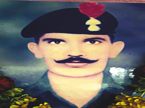 Yearn to unveil the 18-year-Kargil martyr's statue