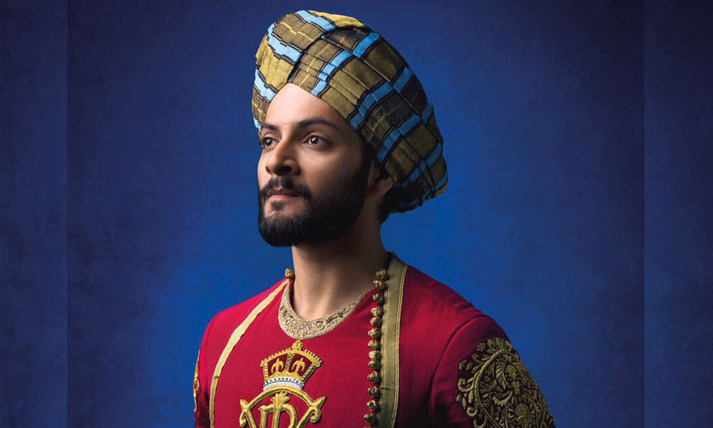 Poster Of Victoria And Abdul Released Featuring Ali Faizal And Judi Dench