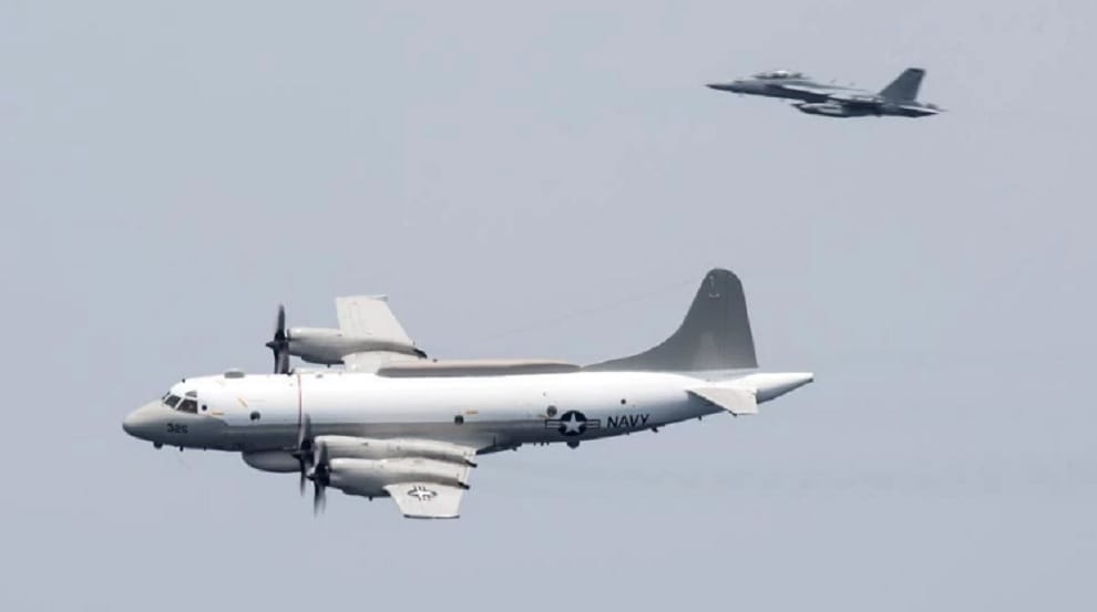 Chinese fighter jets intercept US surveillance plane over East China Sea
