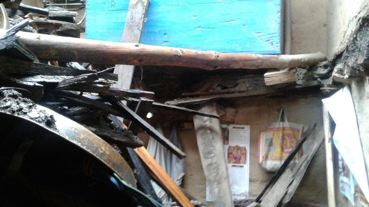 roof fell due to heavy rain, one dead