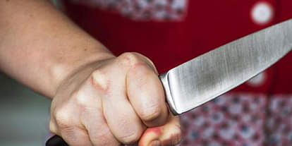 in lucknow son attacked father with knife due to property issues