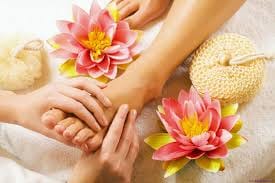 Hariyali Teej‬ special beauty treatment and makeup in varanasi